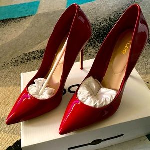 Aldo Stessy pumps. Size 9 women’s. Never worn.